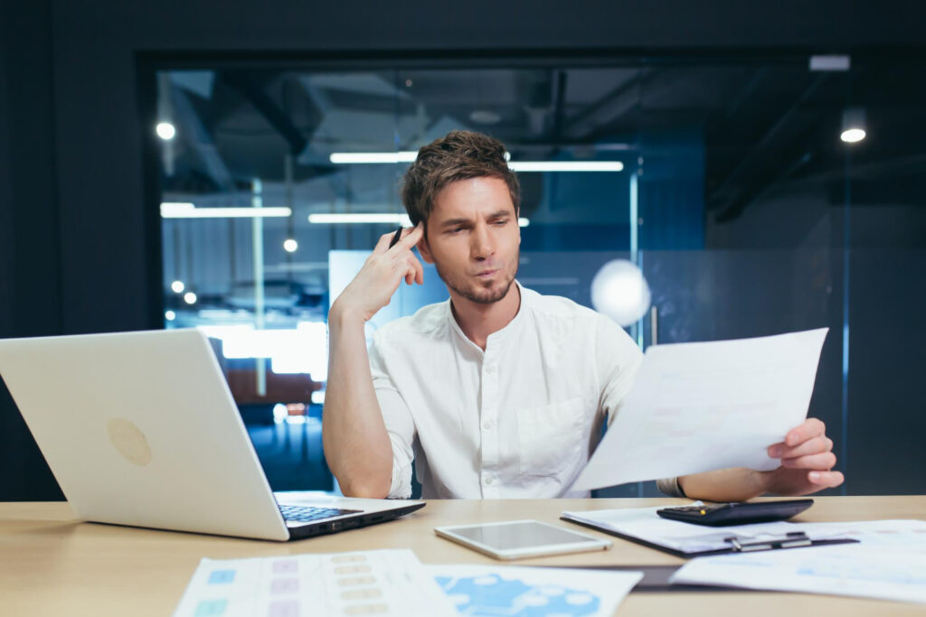 financieel medewerker inhuren